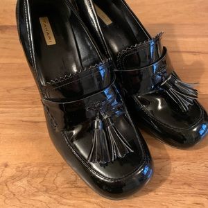 LIKE NEW! Tahari patent leather loafers
